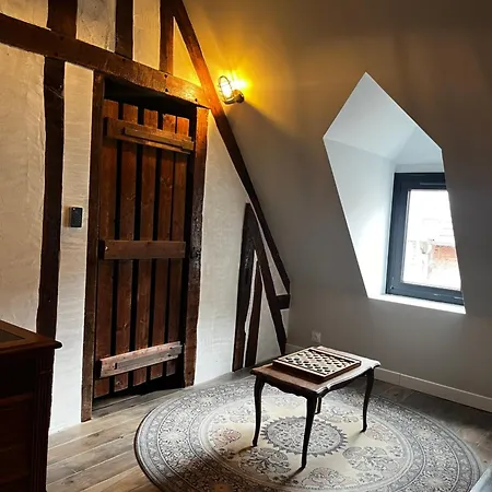 Chronoloft Escape Game P21 شقة *